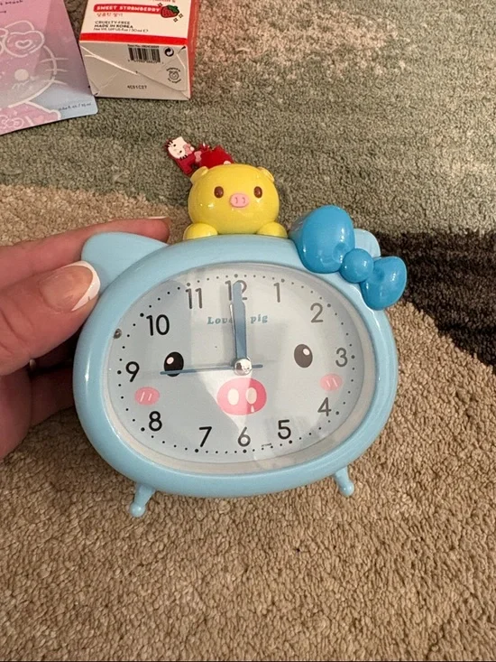 Hello Kitty Bundle ❤️ - Picture 4 of 5